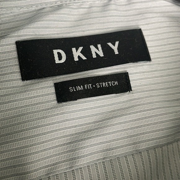 DKNY Men’s Button Down Long Sleeve Shirt -cuffed button sleeves- Large - Picture 3 of 7